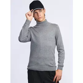 Свитер вязаный