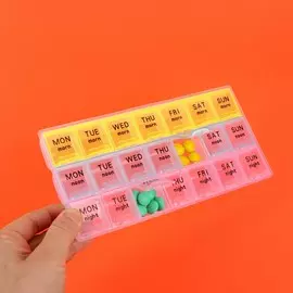 Таблетница - органайзер