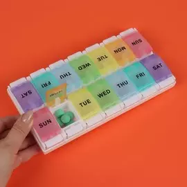 Таблетница-органайзер