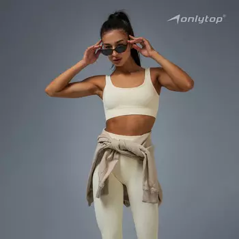 Топ спортивный