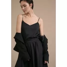 Топ на бретелях