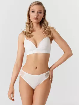 Трусы женские белые с кружевными вставками