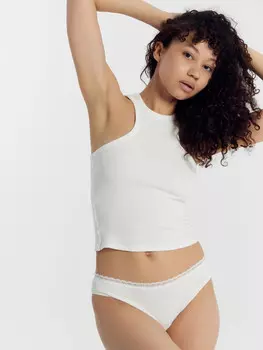 Трусы женские классические в белом цвете с кружевным поясом