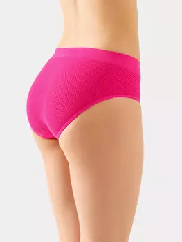 Трусы женские классические в малиновом цвете