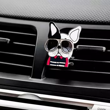 Украшение в дефлектор автомобиля