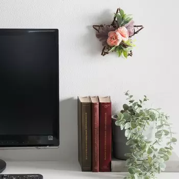 Венок на дверь интерьерный