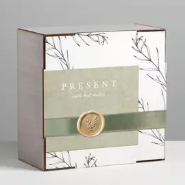 Ящик деревянный подарочный