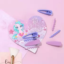 Открытка-валентинка с заколками для волос