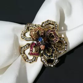 Зажим для платка