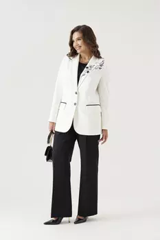 Женский костюм (жакет,брюки,блузка)