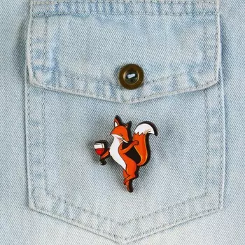 Значок-оберег деревянный