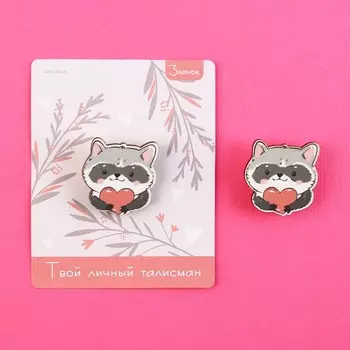 Значок-талисман деревянный