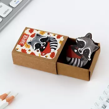 Значок в коробочке