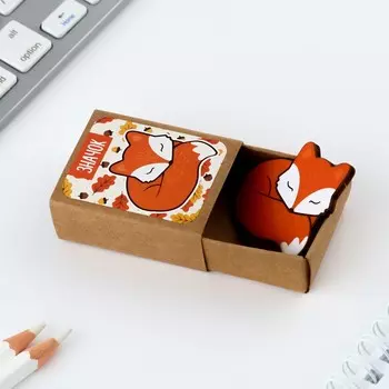 Значок в коробочке