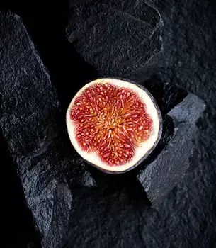 Ароматическая свеча White Nina из 100% кокосового воска