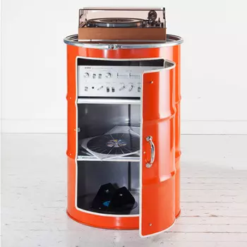 Бочка-шкаф с дверью и полками l оранжевого цвета