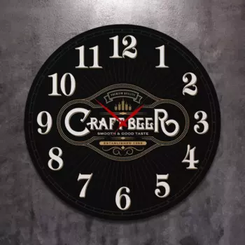 Часы настенные крафтовое пиво черного цвета