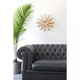 Часы настенные Umbra Ribbon дерево