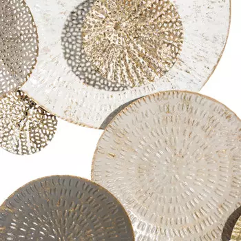 Декор настенный бело-золотого цвета