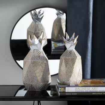 Декор настольный ананас золотого цвета