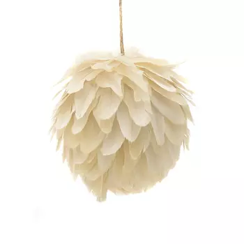 Декор подвесной из перьев