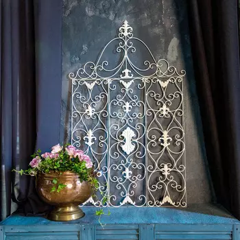 Декоративное панно негреско белого цвета