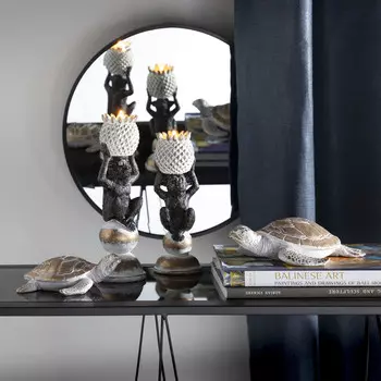 Декоративный подсвечник из искусственного камня