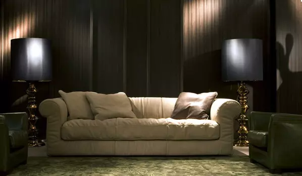 Диван Alfred жемчужно-белого цвета