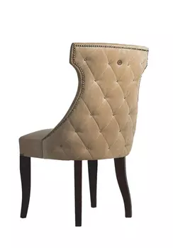 Дизайнерский стул с мягкой обивкой