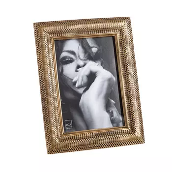 Фоторамка из искусственного камня золотого цвета