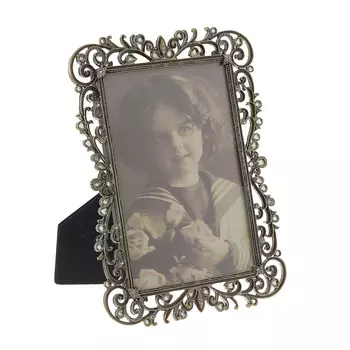 Фоторамка в ажурной рамке