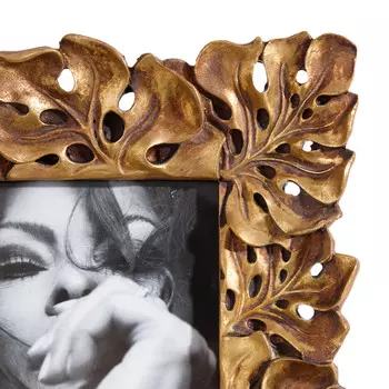 Фоторамка золотого цвета 13x18