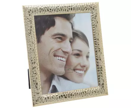 Фоторамка золотого цвета