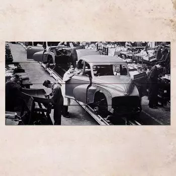 Картина на дереве Car Factory 40х80