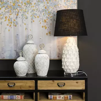 Керамическая ваза с крышкой