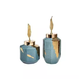 Керамическая ваза с золотым декором