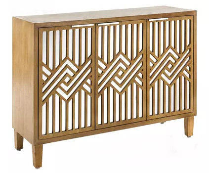 Комод трехдверный с полками