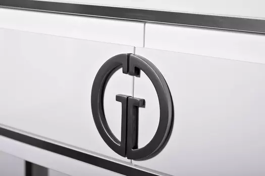 Консоль белого цвета с выдвижным ящиком