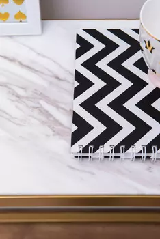 Консоль с мраморной столешницей