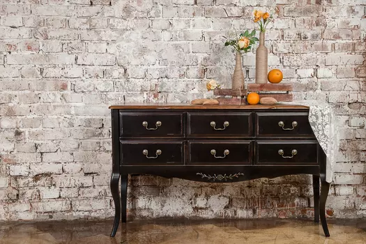 Консоль с шестью ящиками