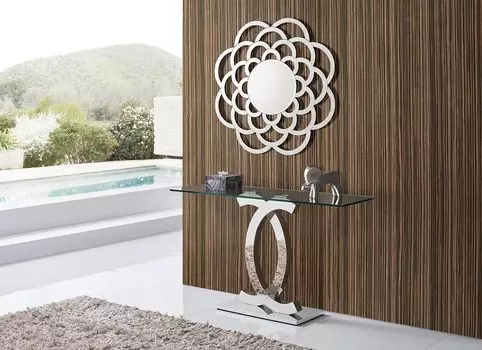 Консоль со стеклянной столешницей