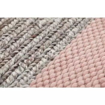 Ковер Plait розового цвета 260х260