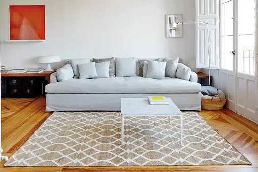 Ковер Rodas с белым узором 200x300