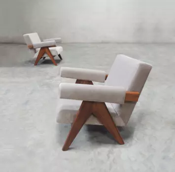 Кресло Pierre Jeanneret Chandigarh Lounge Chair серого цвета