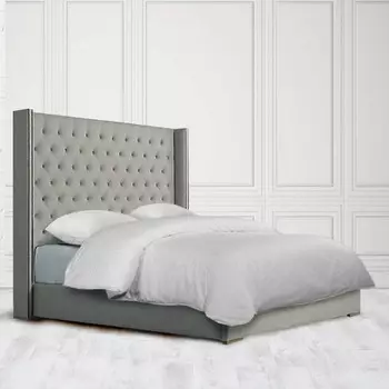 Кровать Clovis из массива с обивкой серого цвета 180х200