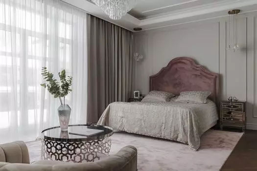 Кровать двуспальная розового цвета 180х200