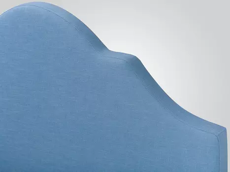 Кровать с обивкой из велюра голубого цвета 140x200