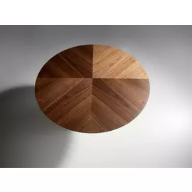 Круглый обеденный стол с вращающимся центром