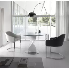 Круглый обеденный стол со стеклянной столешницей