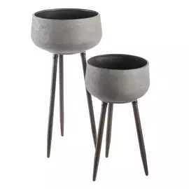 Металлическое кашпо на подставке